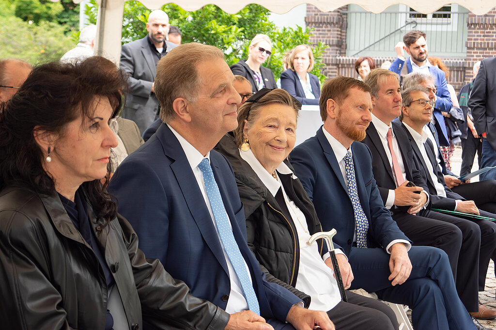 Einweihung Prof. Dr. BiedenkopfPlatz Gröditz Stadt Gröditz