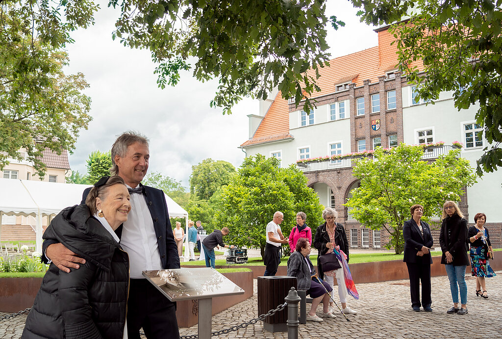 Einweihung Prof. Dr. BiedenkopfPlatz Gröditz Stadt Gröditz
